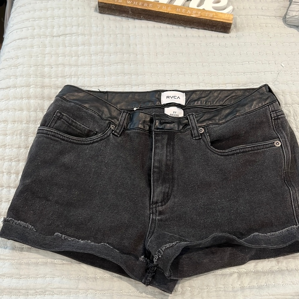 Black jean shorts cheeky with leather waist band size  27